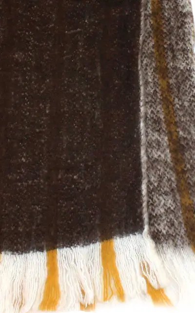 1950166 B 2.jpg